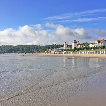 Dünenresidenz Königin Augusta - 04 Mit Balkon Binz