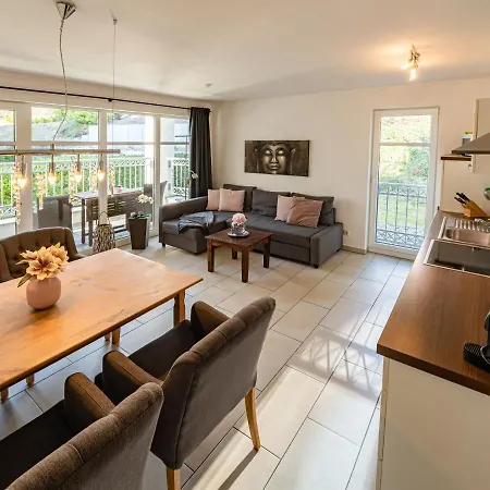 Duenenresidenz Koenigin Augusta - 04 Mit Balkon Βίλα *