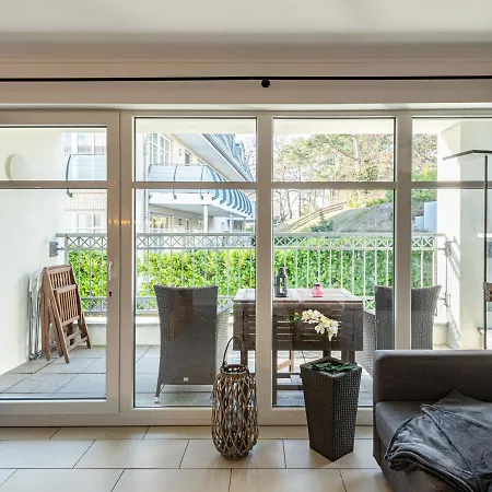 Duenenresidenz Koenigin Augusta - 04 Mit Balkon Βίλα