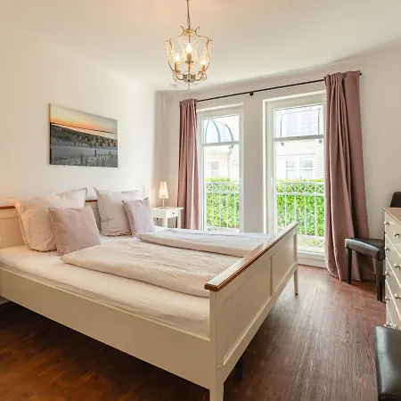 Dünenresidenz Königin Augusta - 04 Mit Balkon Villa