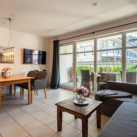 Dünenresidenz Königin Augusta - 04 Mit Balkon Binz