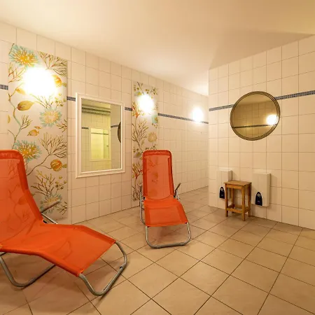 Dünenresidenz Königin Augusta - 04 Mit Balkon Binz