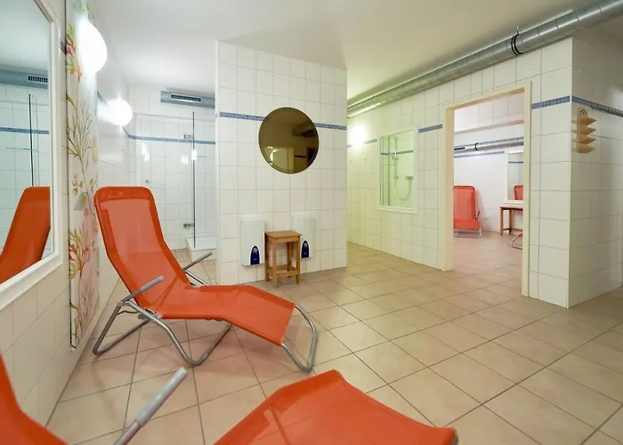 Villa Duenenresidenz Koenigin Augusta - 04 Mit Balkon *