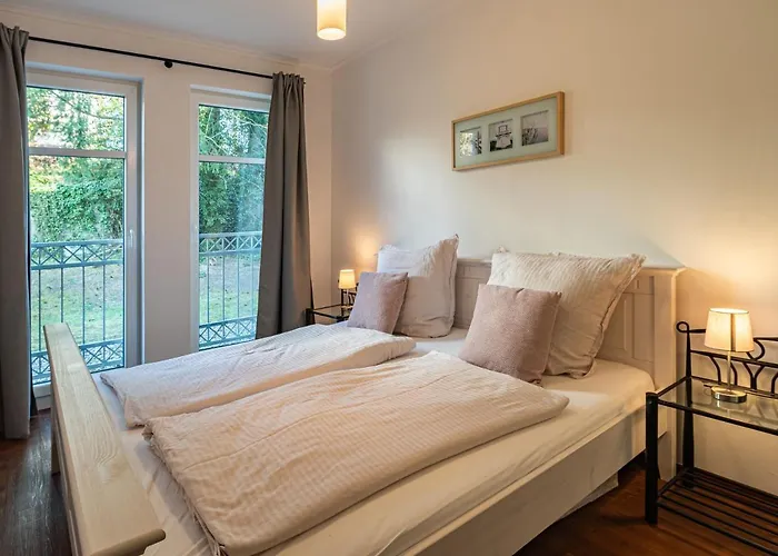 Duenenresidenz Koenigin Augusta - 04 Mit Balkon Binz