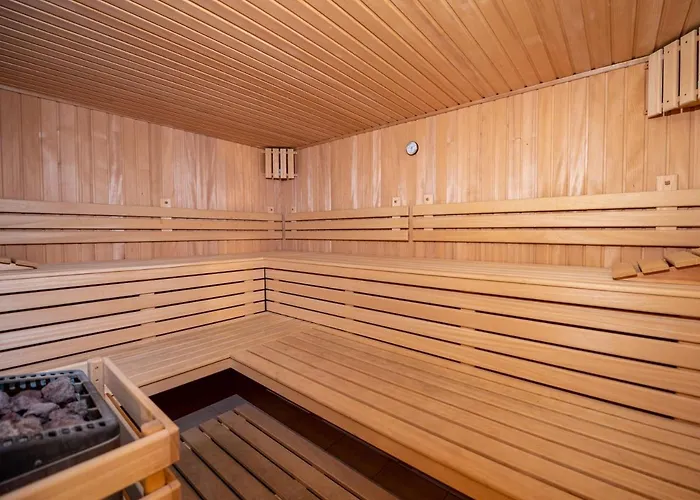 Duenenresidenz Koenigin Augusta - 04 Mit Balkon * Binz